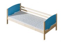 Dřevěný postele z borovice